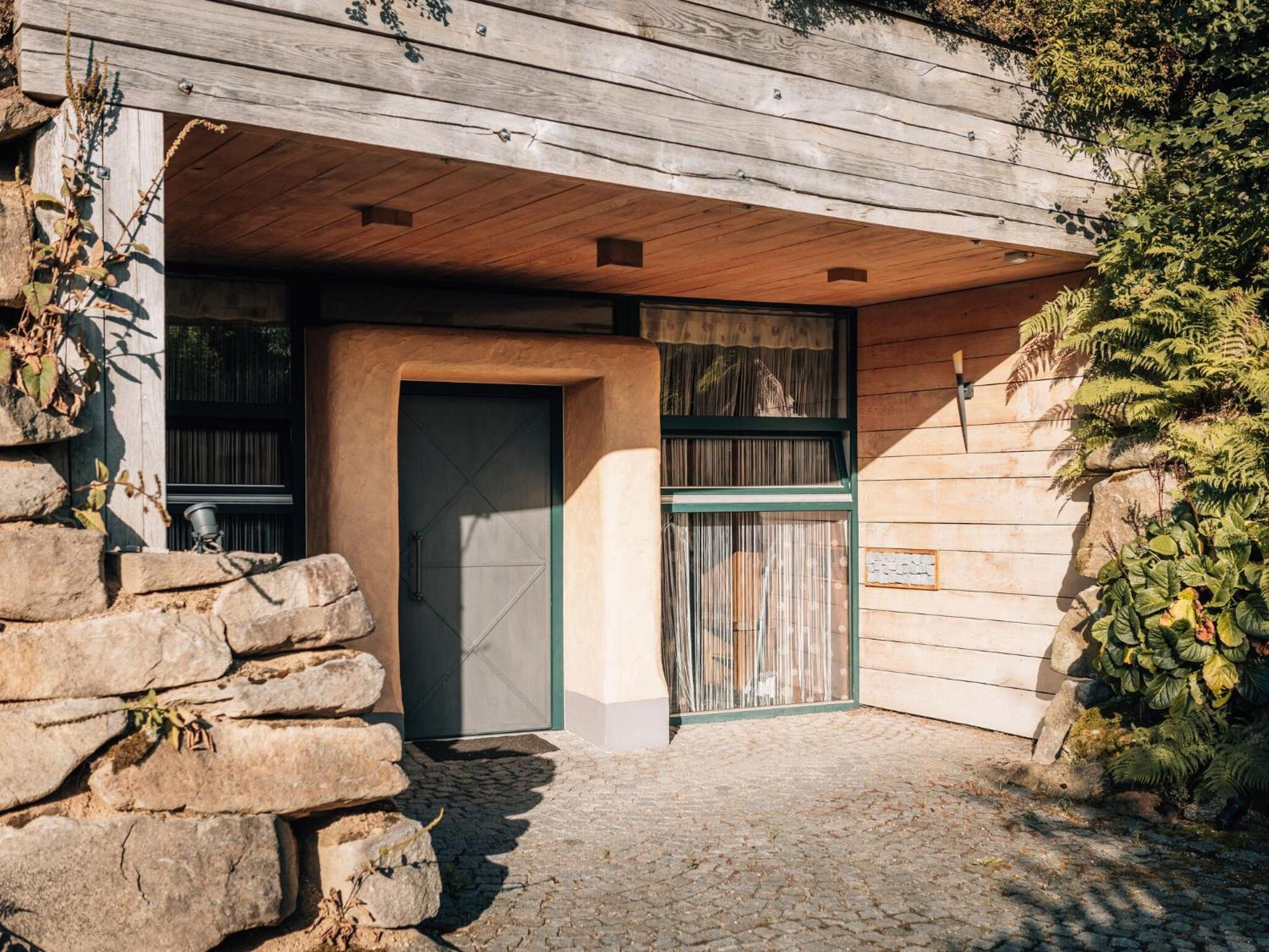 Holiday Home With Whirlpool And Sauna In Viechtach Dış mekan fotoğraf